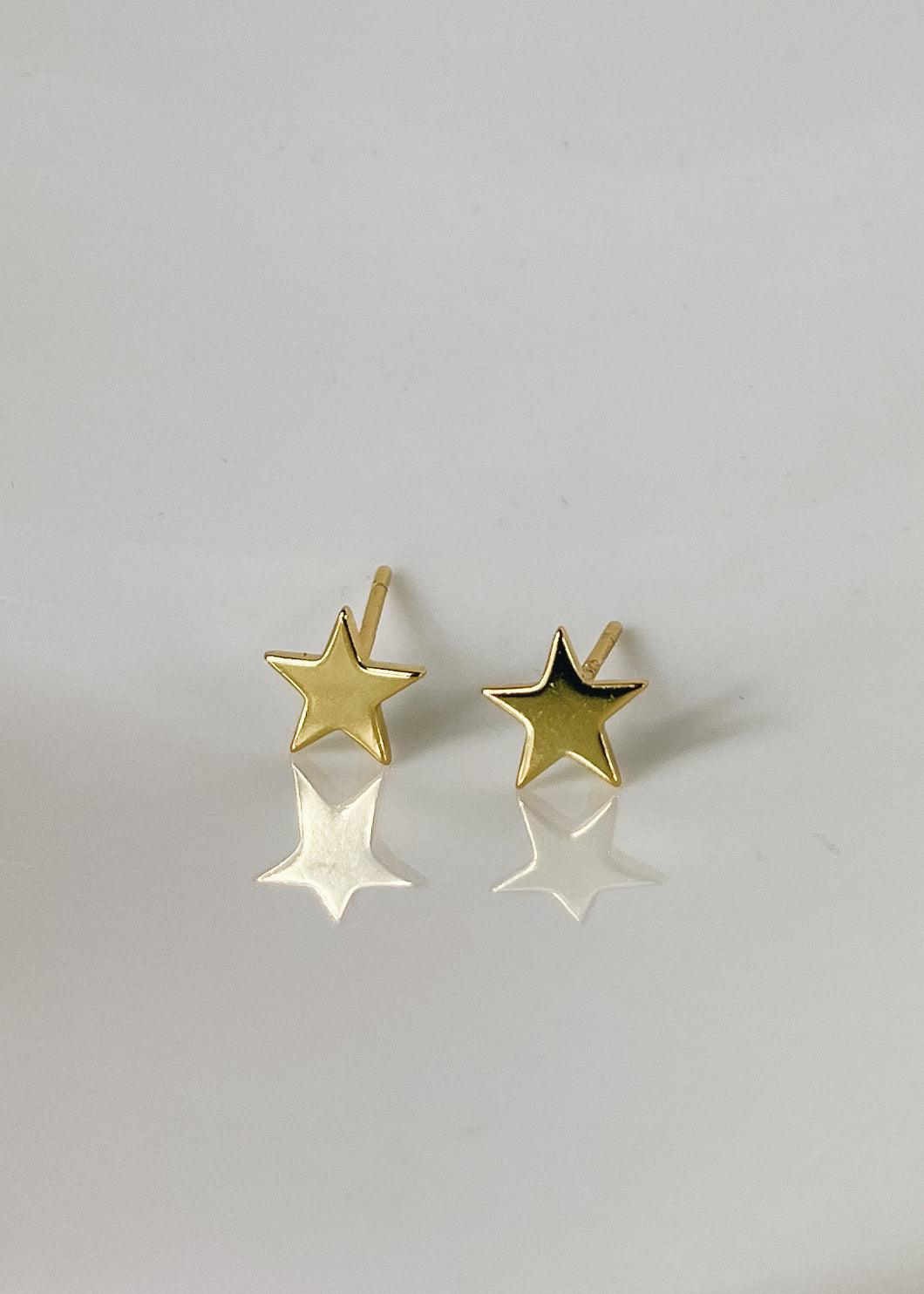 Gold Shinning Star Earrings