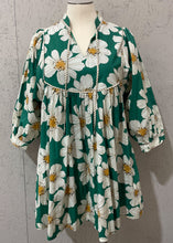 Load image into Gallery viewer, Green Big Floral Dress