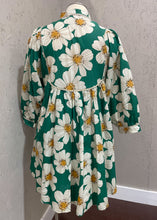 Load image into Gallery viewer, Green Big Floral Dress