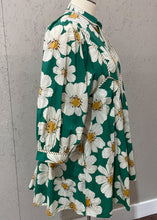 Load image into Gallery viewer, Green Big Floral Dress