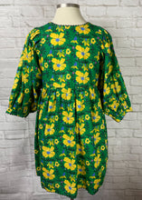 Load image into Gallery viewer, Green Floral Dress