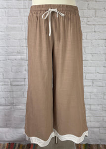 Latte Scallop Pants