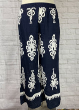 Load image into Gallery viewer, Navy Border Print Pants